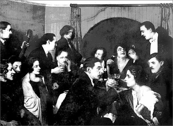 Иллюстрация к книге — Пагубные страсти населения Петрограда–Ленинграда в 1920-е годы. Обаяние порока [i_018.jpg]