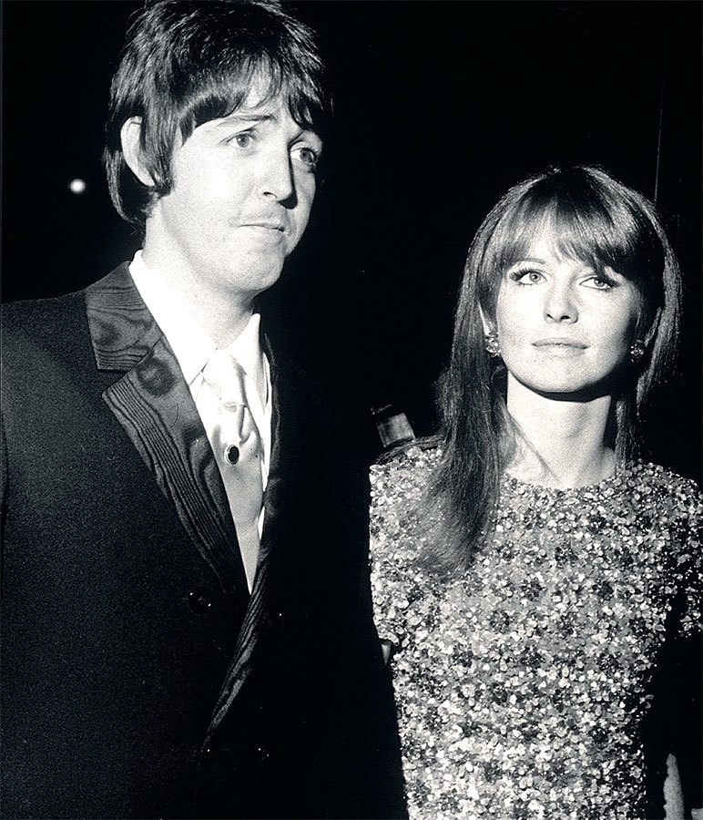 Иллюстрация к книге — Пол Маккартни. Биография [i_012.jpg]