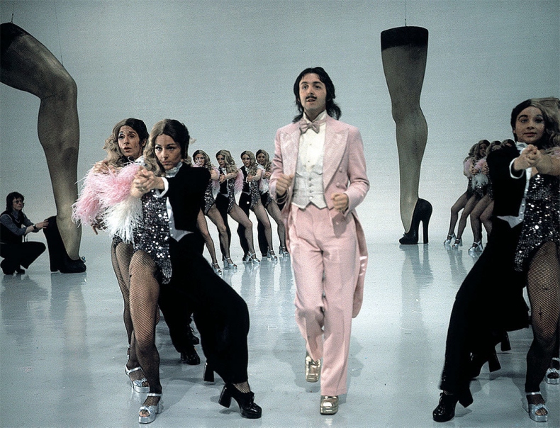 Иллюстрация к книге — Пол Маккартни. Биография [i_019.jpg]