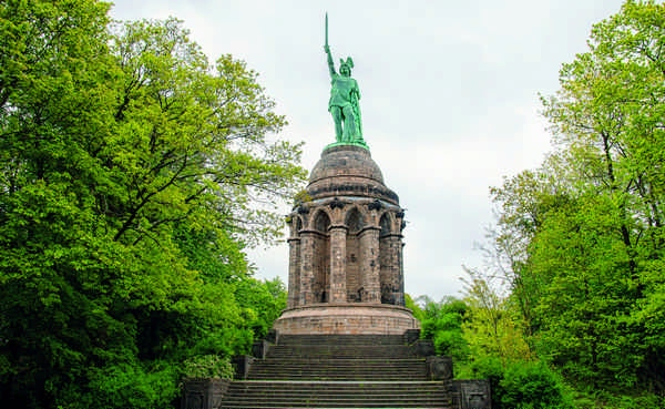 Иллюстрация к книге — Латынь по-пацански. Прохладные римские истории [i_205.jpg]