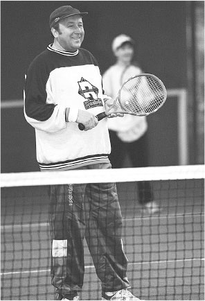 Иллюстрация к книге — Все свободны. История о том, как в 1996 году в России закончились выборы [i_048.jpg]