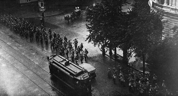 Иллюстрация к книге — Польские земли под властью Петербурга. От Венского конгресса до Первой мировой [b00002102.jpg]