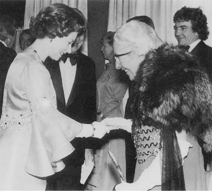 Иллюстрация к книге — Агата и археолог. Мемуары мужа Агаты Кристи [i_023.jpg]