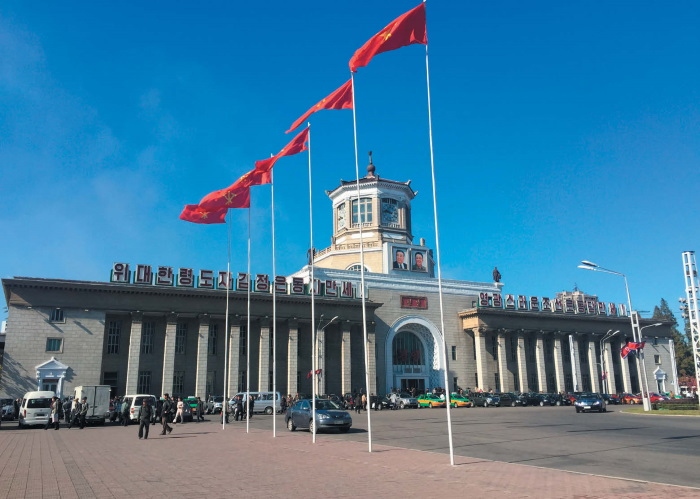 Иллюстрация к книге — Вокруг мира на 80 поездах. 72 000 километров новых открытий [i_013.jpg]