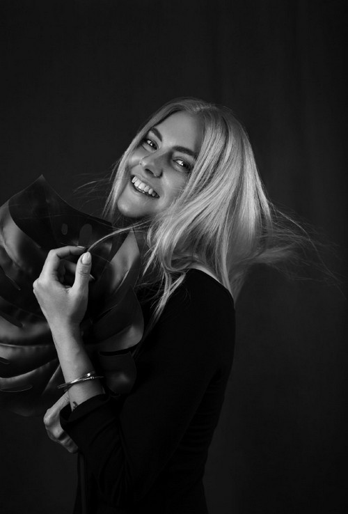 Иллюстрация к книге — Хорошие девочки не бросают мужей. Но не лучше ли быть счастливой? [i_013.jpg]