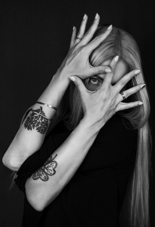 Иллюстрация к книге — Хорошие девочки не бросают мужей. Но не лучше ли быть счастливой? [i_027.jpg]