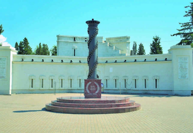 Иллюстрация к книге — История Крыма и Севастополя. От Потемкина до наших дней [i_059.jpg]