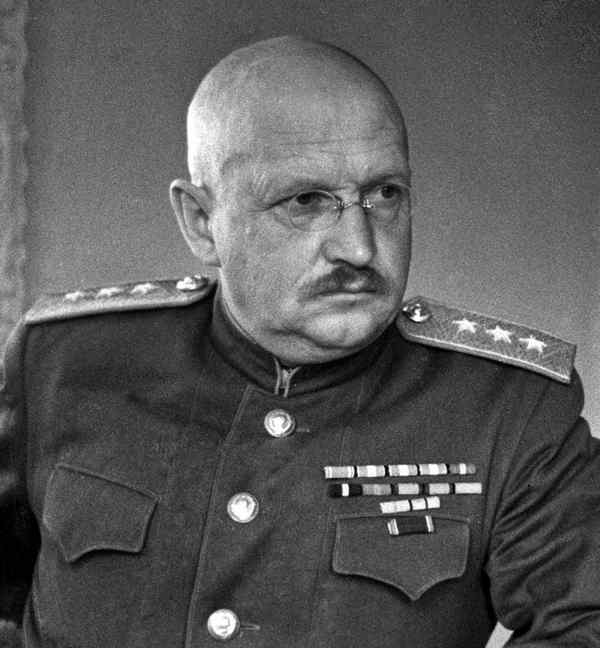 Иллюстрация к книге — История Крыма и Севастополя. От Потемкина до наших дней [i_078.jpg]