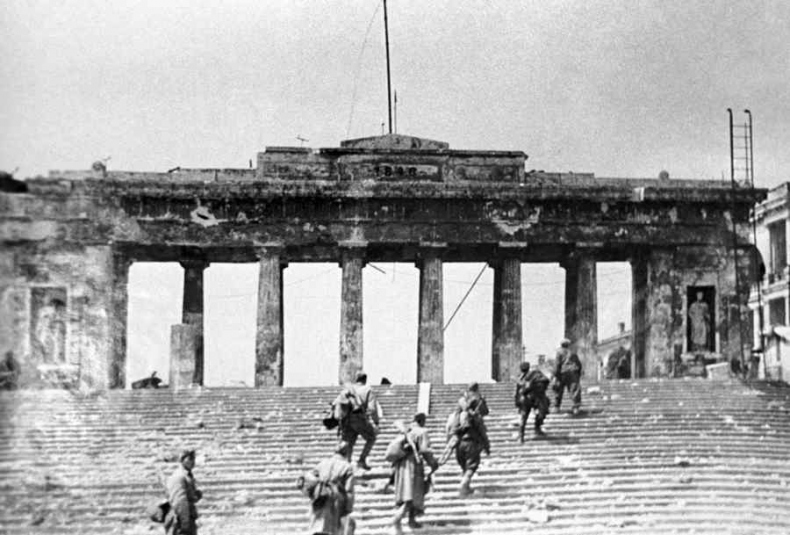 Иллюстрация к книге — История Крыма и Севастополя. От Потемкина до наших дней [i_089.jpg]