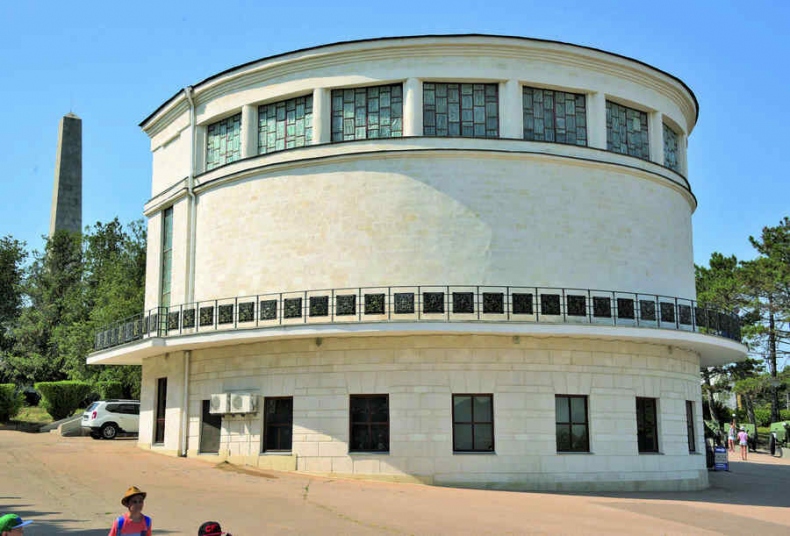 Иллюстрация к книге — История Крыма и Севастополя. От Потемкина до наших дней [i_094.jpg]