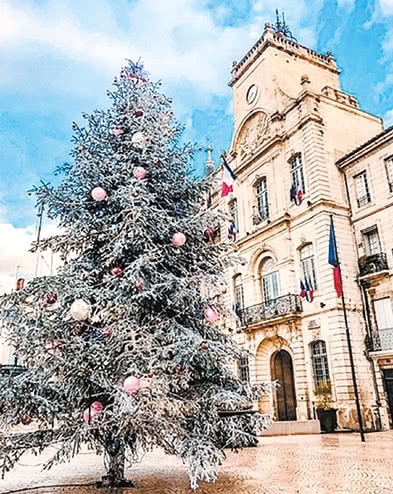 Иллюстрация к книге — Франция, которую вы не знали [i_015.jpg]