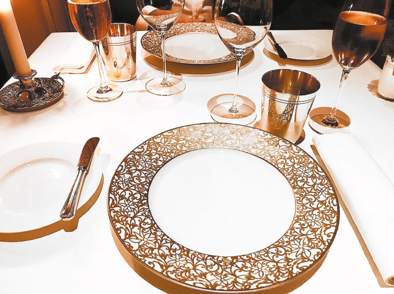 Иллюстрация к книге — Франция, которую вы не знали [i_070.jpg]