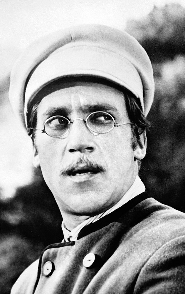 Иллюстрация к книге — Владимир Высоцкий. Человек народный. Опыт прочтения биографии [om_16.jpg]