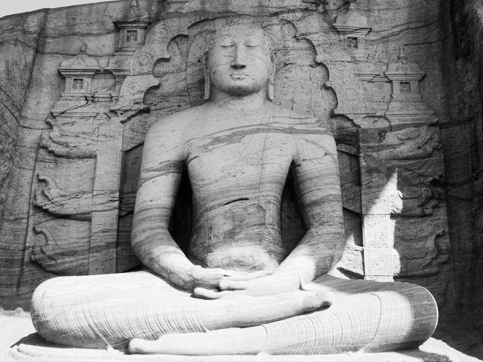 Иллюстрация к книге — Буддизм. Один учитель, много традиций [i_007.jpg]