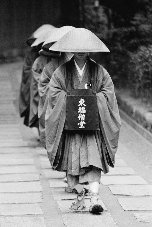 Иллюстрация к книге — Буддизм. Один учитель, много традиций [i_008.jpg]