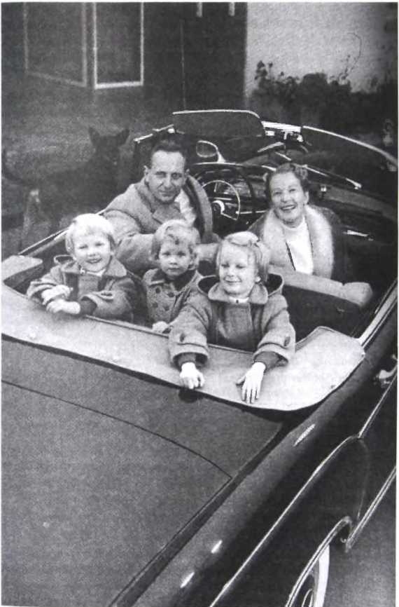 Иллюстрация к книге — BMW: история семьи Квандт, возродившей компанию [i_022.jpg]