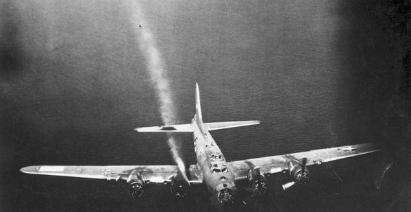 Иллюстрация к книге — Ракетоносцы. Адское пламя [i_059.jpg]