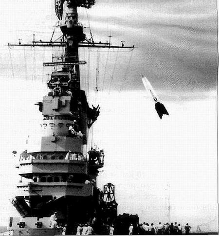 Иллюстрация к книге — Ракетоносцы. Адское пламя [i_073.jpg]