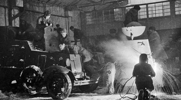 Иллюстрация к книге — Я был там: история мальчика, пережившего блокаду. Воспоминания простого человека о непростом времени [i_030.jpg]