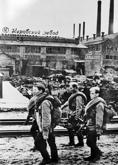 Иллюстрация к книге — Я был там: история мальчика, пережившего блокаду. Воспоминания простого человека о непростом времени [i_044.jpg]