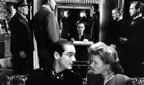 Иллюстрация к книге — Неудобное прошлое. Память о государственных преступлениях в России и других странах [i_045.jpg]