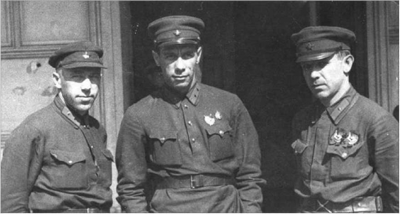 Иллюстрация к книге — Советская военная разведка накануне войны 1935—1938 гг. [i_018.jpg]