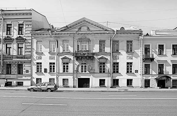 Иллюстрация к книге — Зазеркалье Петербурга. Путешествие в историю [i_049.jpg]