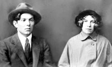 Иллюстрация к книге — Зазеркалье Петербурга. Путешествие в историю [i_057.jpg]