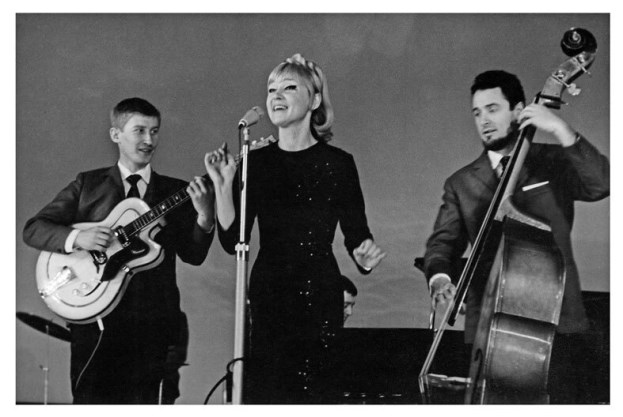 Иллюстрация к книге — Людмила Гурченко. Золотые годы [image18.jpg]