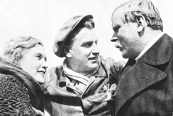 Иллюстрация к книге — Любовь Орлова: Годы счастья [image13.jpg]