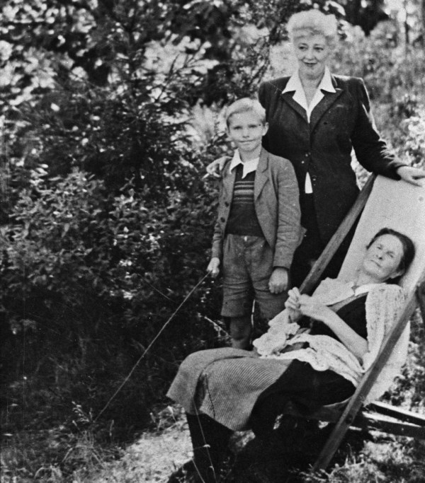 Иллюстрация к книге — Я – выкидыш Станиславского [image17.jpg]