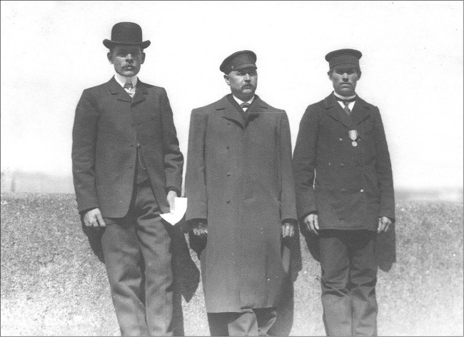 Иллюстрация к книге — Закулисье Февраля. Масоны, заговорщики, революционеры [i_013.jpg]