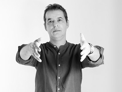 Иллюстрация к книге — 14 запрещенных приемов общения для манипуляций. Власть и магия слов [i_032.jpg]