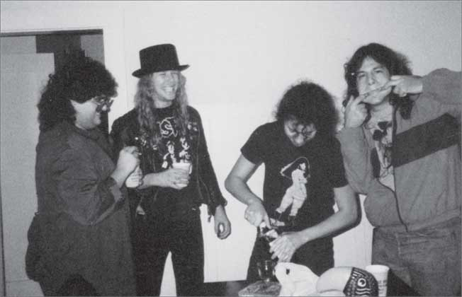 Иллюстрация к книге — So let it be written: подлинная биография вокалиста Metallica Джеймса Хэтфилда [i_003.jpg]