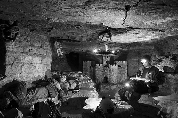 Иллюстрация к книге — Подземный мир. Нижние этажи цивилизации [i_013.jpg]