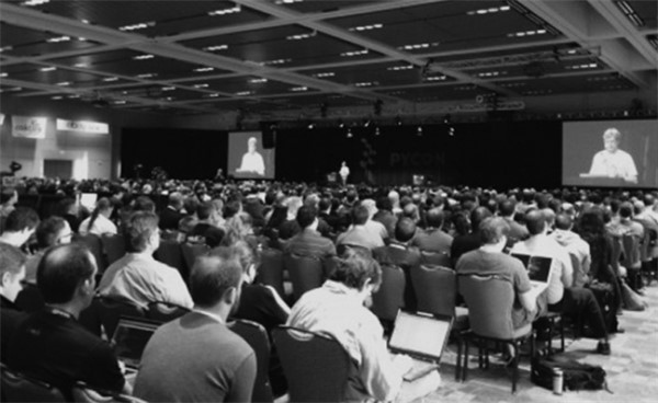 Иллюстрация к книге — Итак, вас публично опозорили. Как незнакомцы из социальных сетей превращаются в палачей [i_005.jpg]