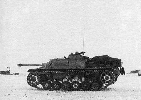 Иллюстрация к книге — Танки между Доном и Северским Донцом. Воспоминания командира танковой роты о зимних сражениях под Сталинградом. 1942–1943 [i_085.jpg]