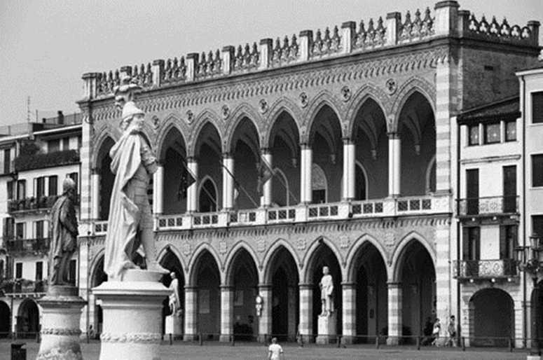 Иллюстрация к книге — Вкусная Венеция. Любовь, еда и тайны северной Италии [image97.jpg]