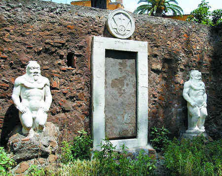 Иллюстрация к книге — История алхимии. Путешествие философского камня из бронзового века в атомный [i_088.jpg]