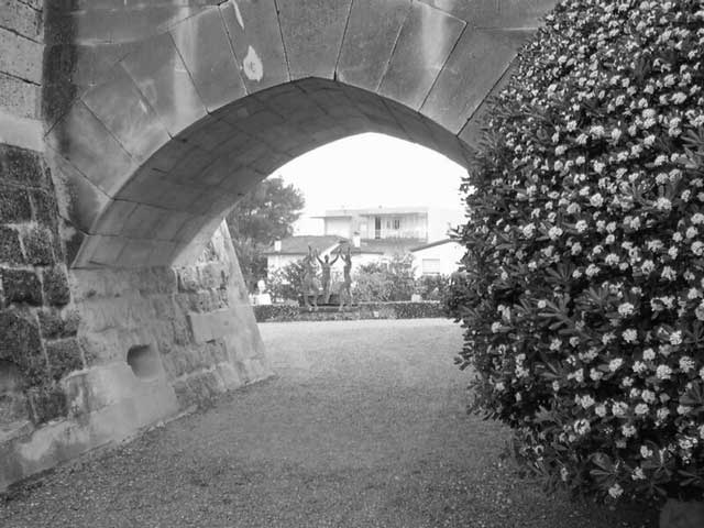 Иллюстрация к книге — Испания со вкусом солнца. Гаспачо для печального рыцаря [i_022.jpg]