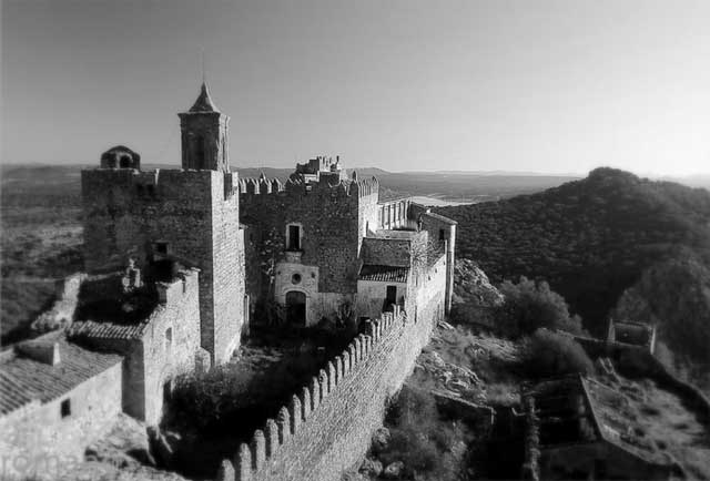 Иллюстрация к книге — Испания со вкусом солнца. Гаспачо для печального рыцаря [i_068.jpg]