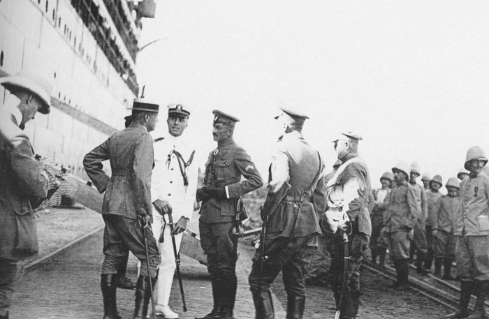 Иллюстрация к книге — Британская военная экспедиция в Сибирь. Воспоминания командира батальона «Несгибаемых», отправленного в поддержку Колчака. 1918—1919 [i_006.jpg]