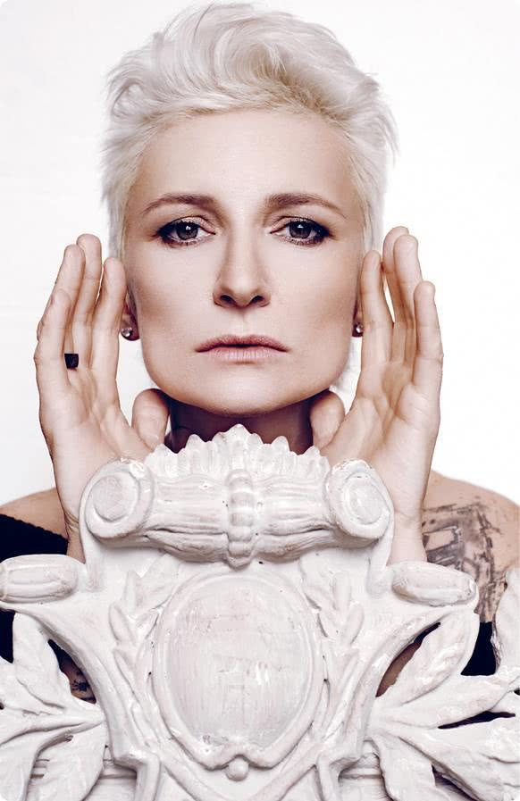 Иллюстрация к книге — Редкая птица [i_050.jpg]