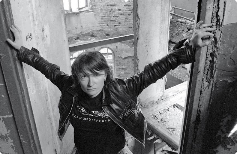 Иллюстрация к книге — Редкая птица [i_116.jpg]