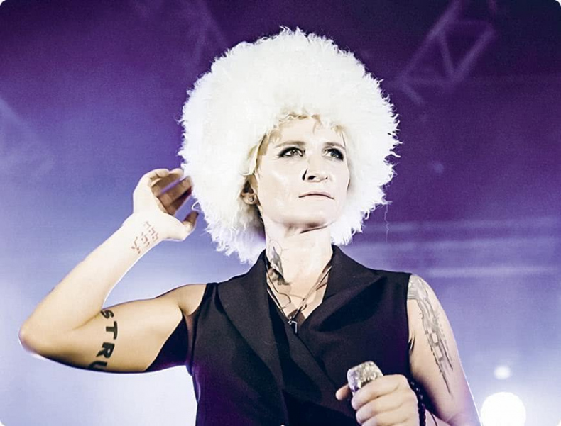 Иллюстрация к книге — Редкая птица [i_168.jpg]