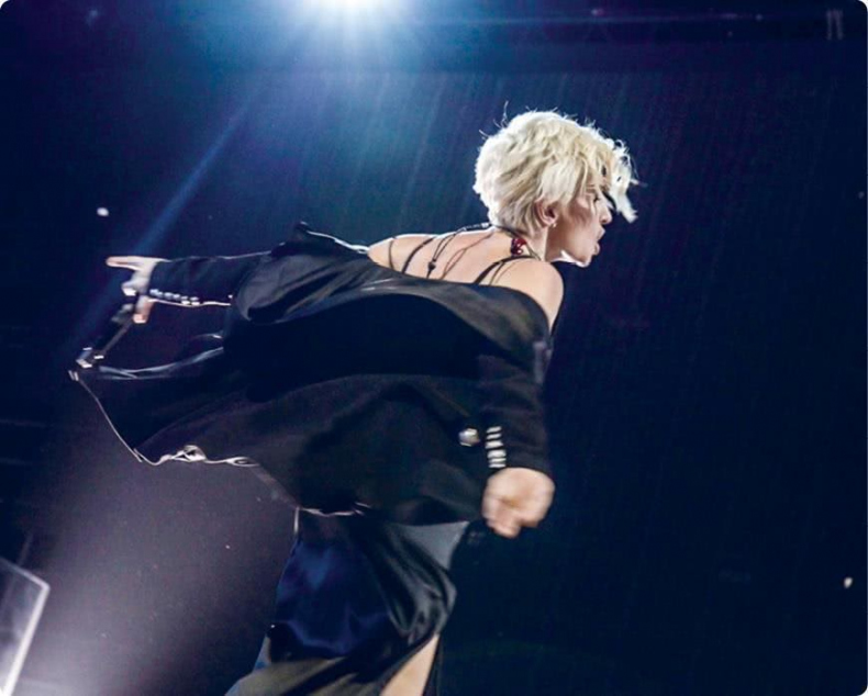 Иллюстрация к книге — Редкая птица [i_181.jpg]