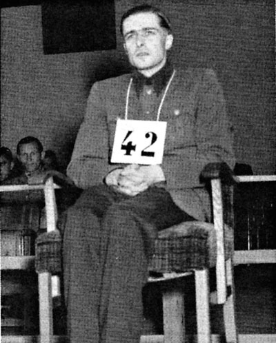 Иллюстрация к книге — Арденнская операция. Последняя авантюра Гитлера [i_071.jpg]