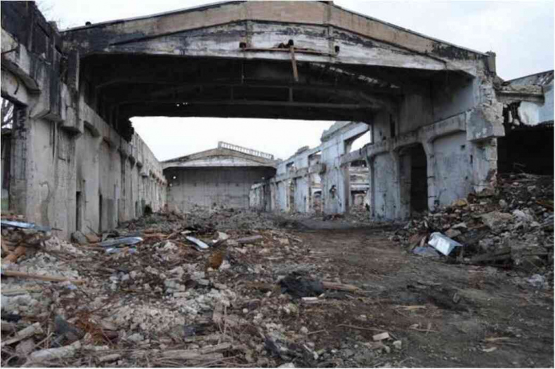 Иллюстрация к книге — Москва ельцинская. Хроники президентского правления [i_060.jpg]