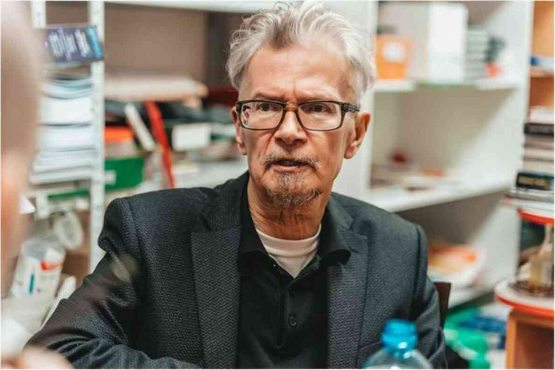 Иллюстрация к книге — Москва ельцинская. Хроники президентского правления [i_235.jpg]