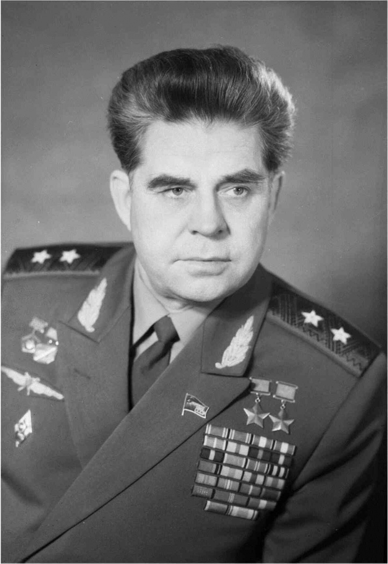 Иллюстрация к книге — Москва ельцинская. Хроники президентского правления [i_260.jpg]